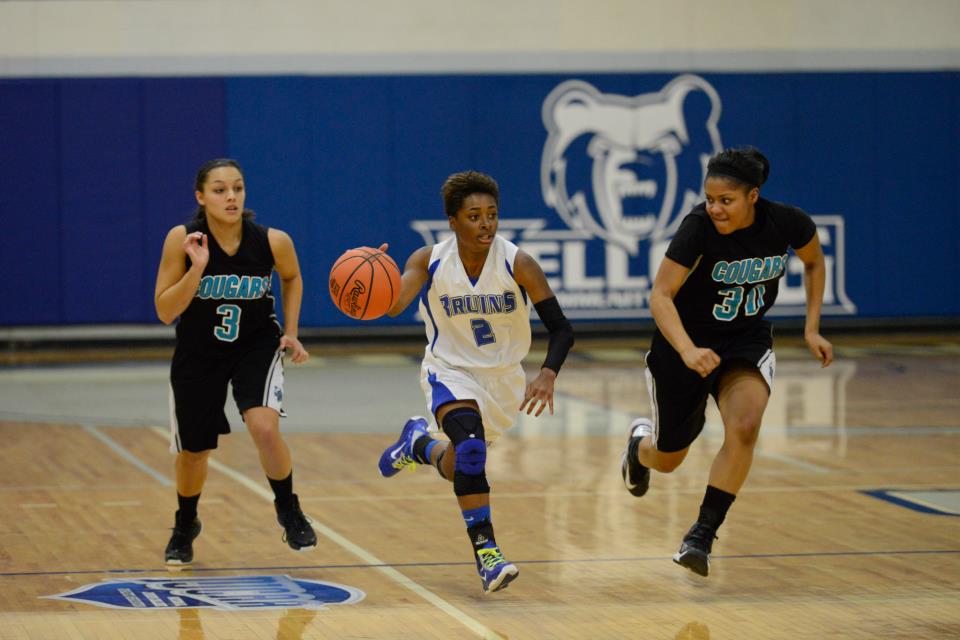Sophomore guard Raeha Weaver (Lakeview) brings the ball down the court against KVCC.