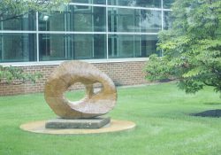 A photo of a sculpture on KCC's North Avenue campus.