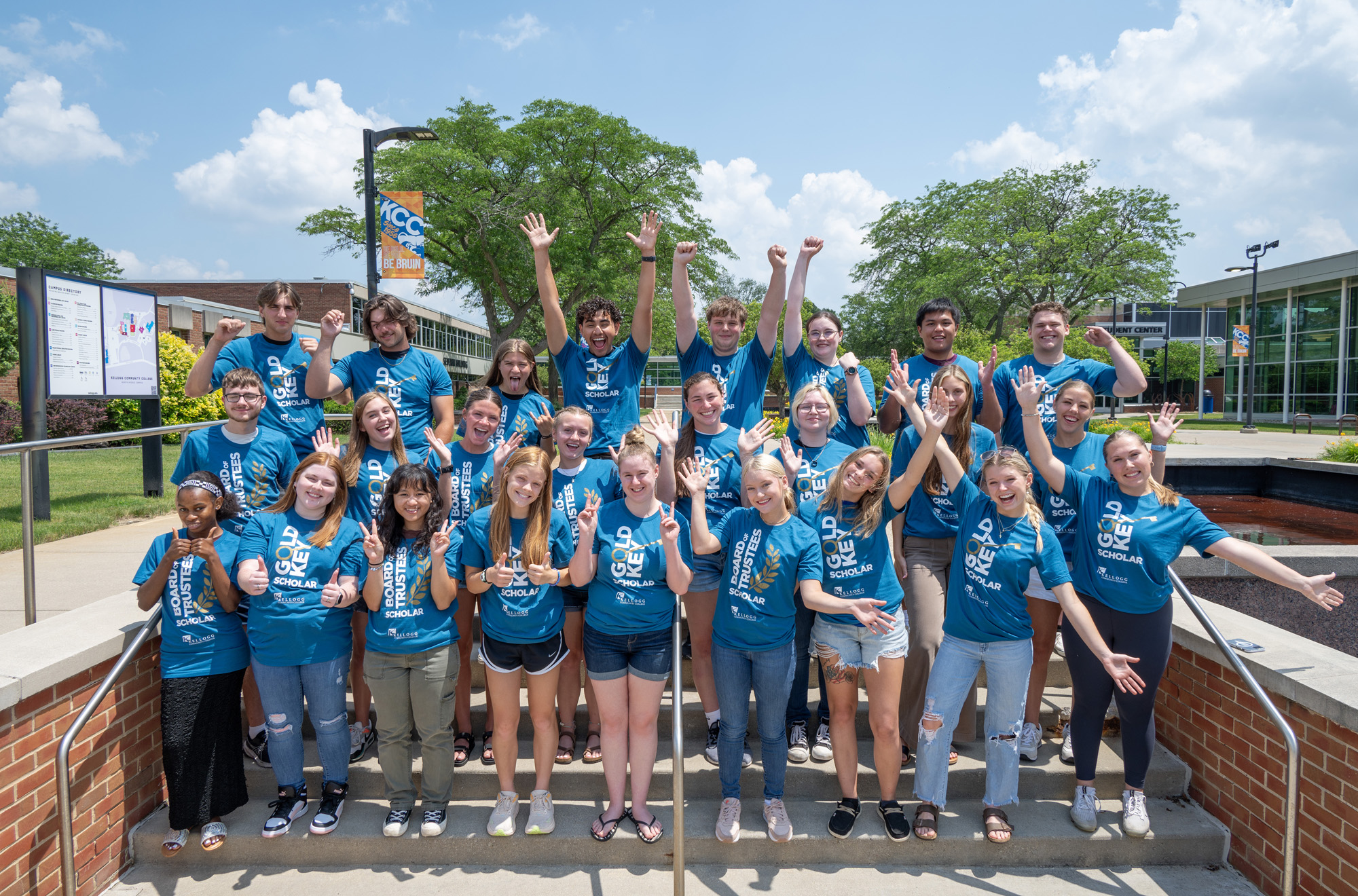 A large group photo of Gold Key and Board of Trustee scholarship recipients pictured outside on campus.