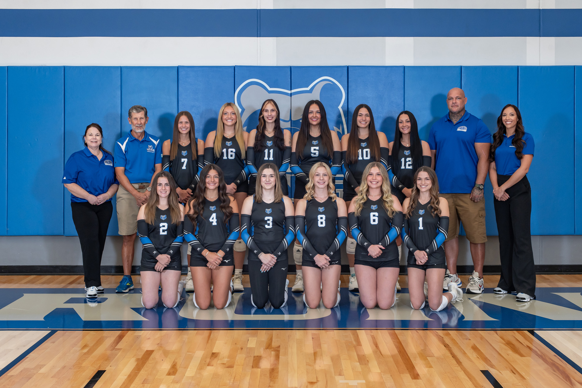 KCC's 2025-26 women's volleyball team.