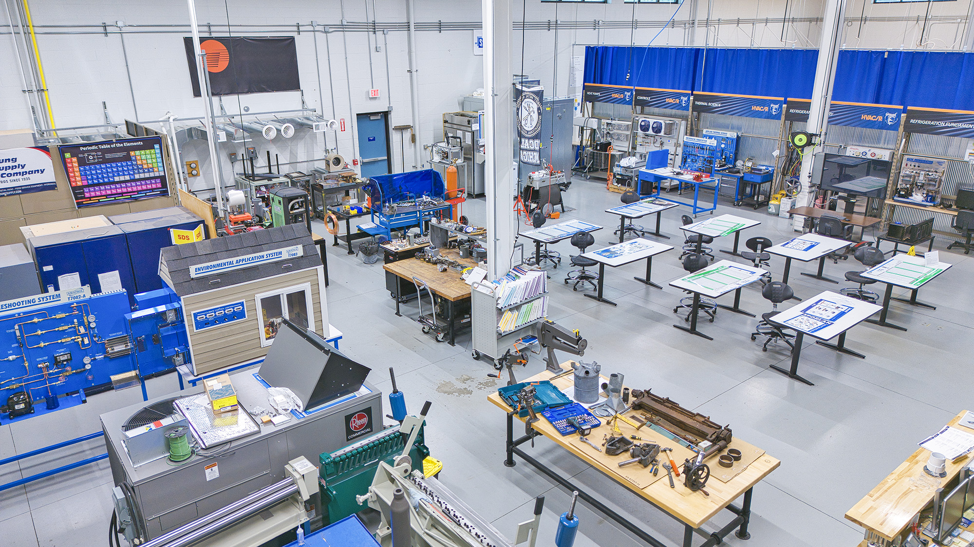 An overhead view of the HVACR Lab at the RMTC.